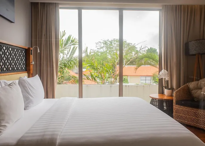 Hotel Kayumas 4*
