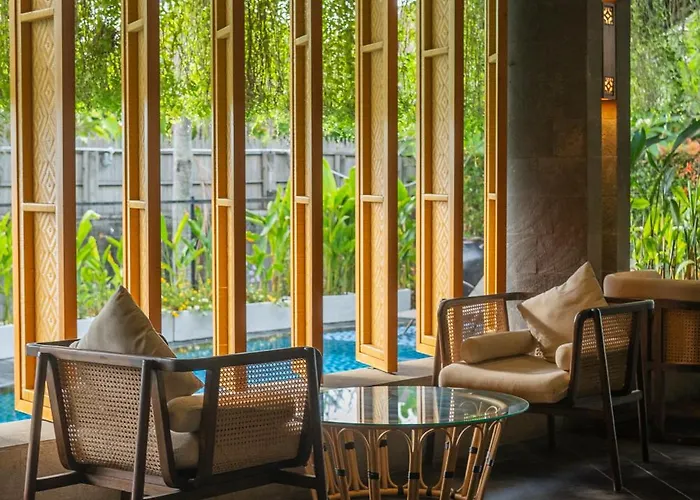 Kayumas 4* Seminyak (Bali)