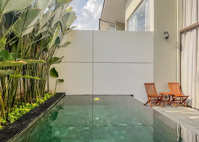 Hotel Kayumas 4*