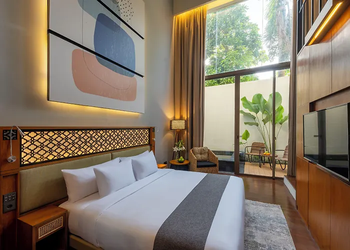 Kayumas Hotel 4*